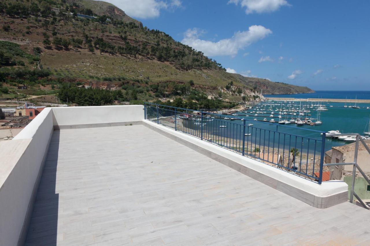 La Terrazza Sul Porto Apartment กัสเตลลัมมาเร เดล โกลโฟ ภายนอก รูปภาพ