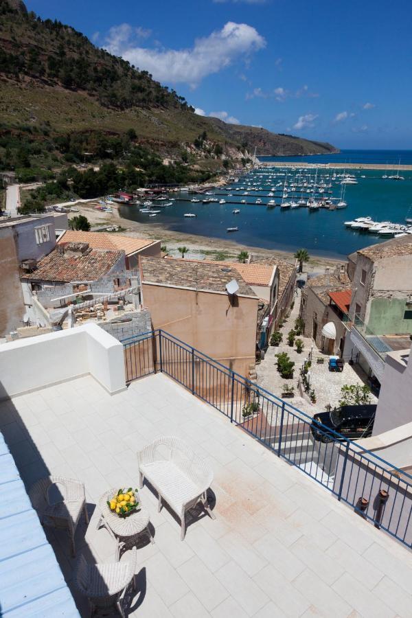 La Terrazza Sul Porto Apartment กัสเตลลัมมาเร เดล โกลโฟ ภายนอก รูปภาพ
